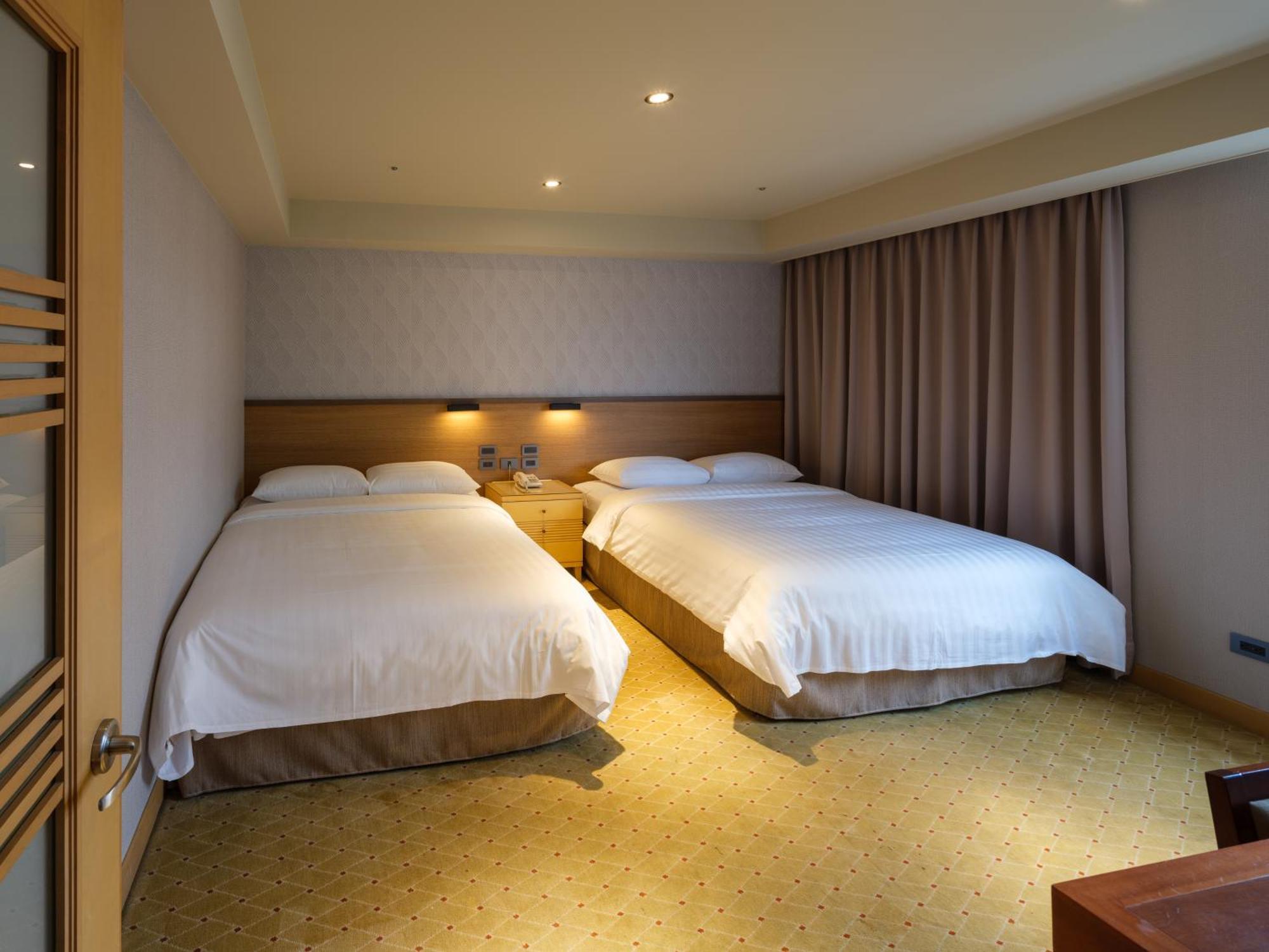 Rich & Free Hotel - Fuzhong 富逸旅趣-板橋府中館 Taipei Bagian luar foto